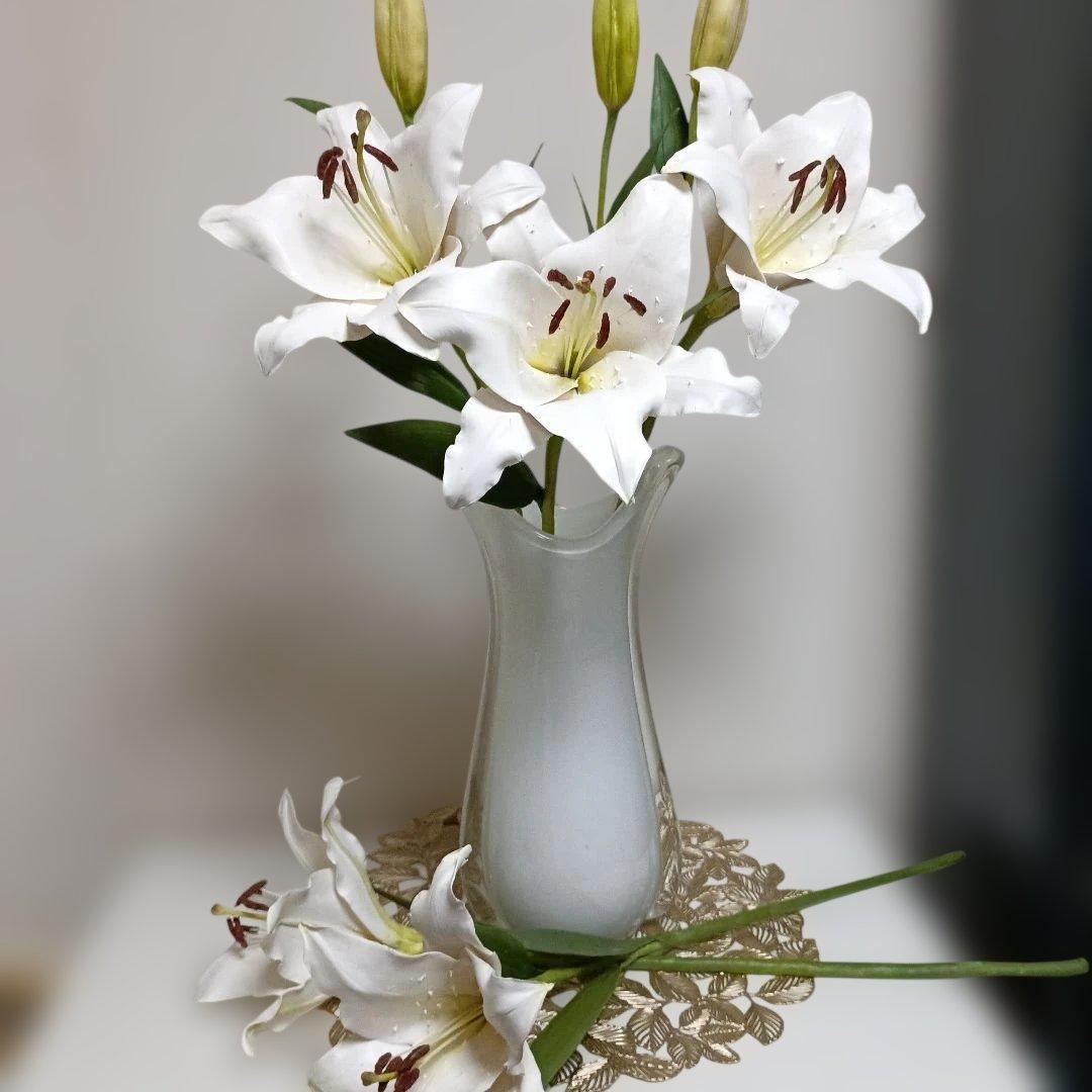 専用　豪華に咲くカサブランカのアレンジメント　樹脂粘土　クレイフラワー