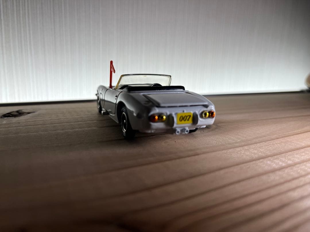 中古　corgi トヨタ2000gt 007は2度死ぬバージョン　値引き価格