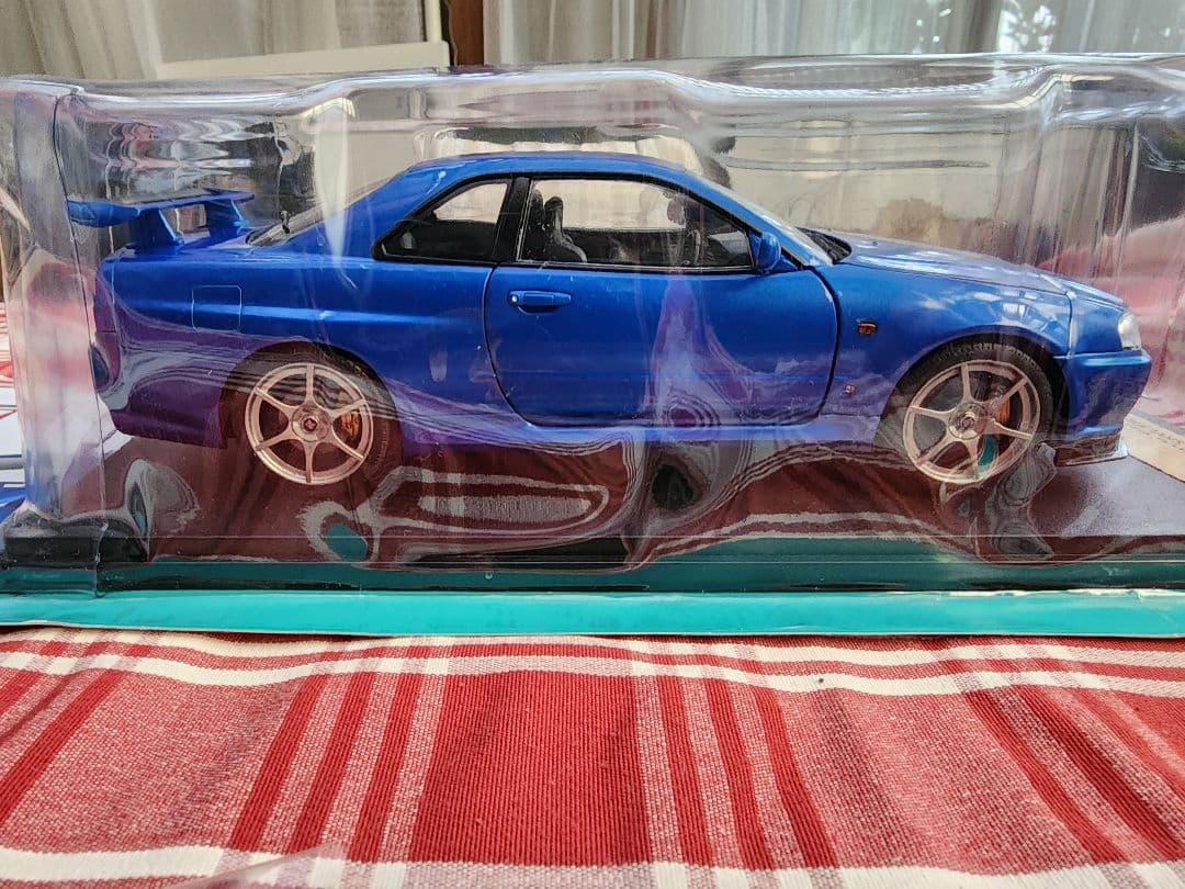 Hachette Skyline GT-R R34 1/18 ミニカー