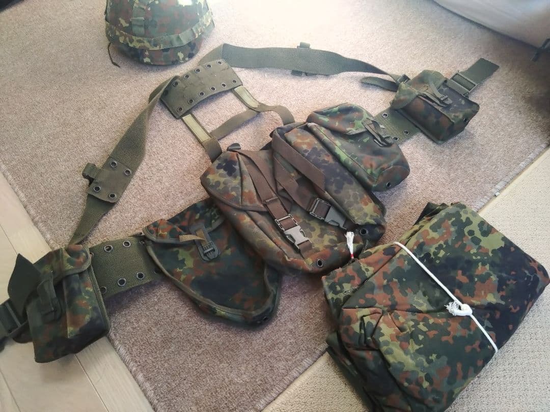 ドイツ連邦軍実物m826ヘルメット、s95ベルトセット
