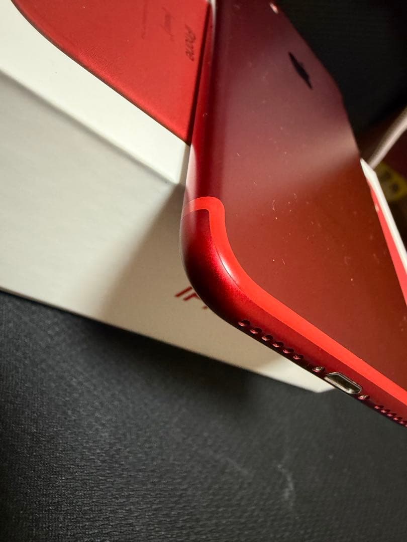 Apple iPhone 7 (赤) 箱付き／SIMロック解除済み