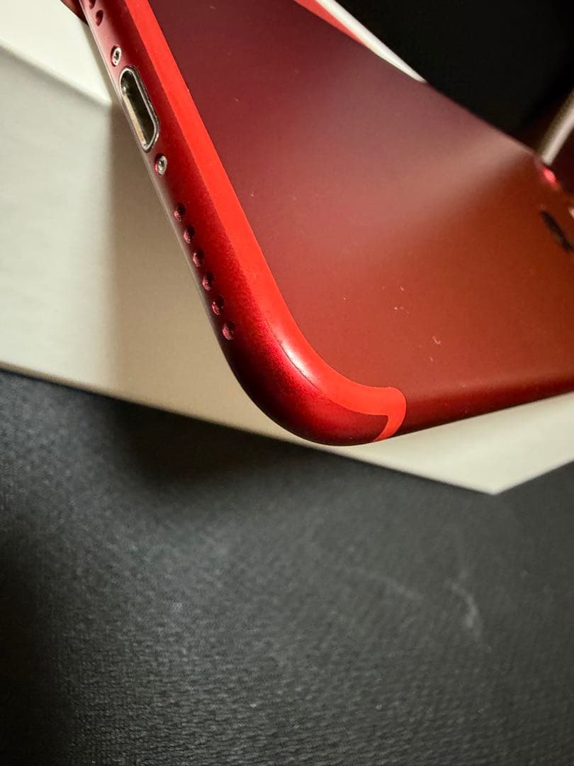 Apple iPhone 7 (赤) 箱付き／SIMロック解除済み