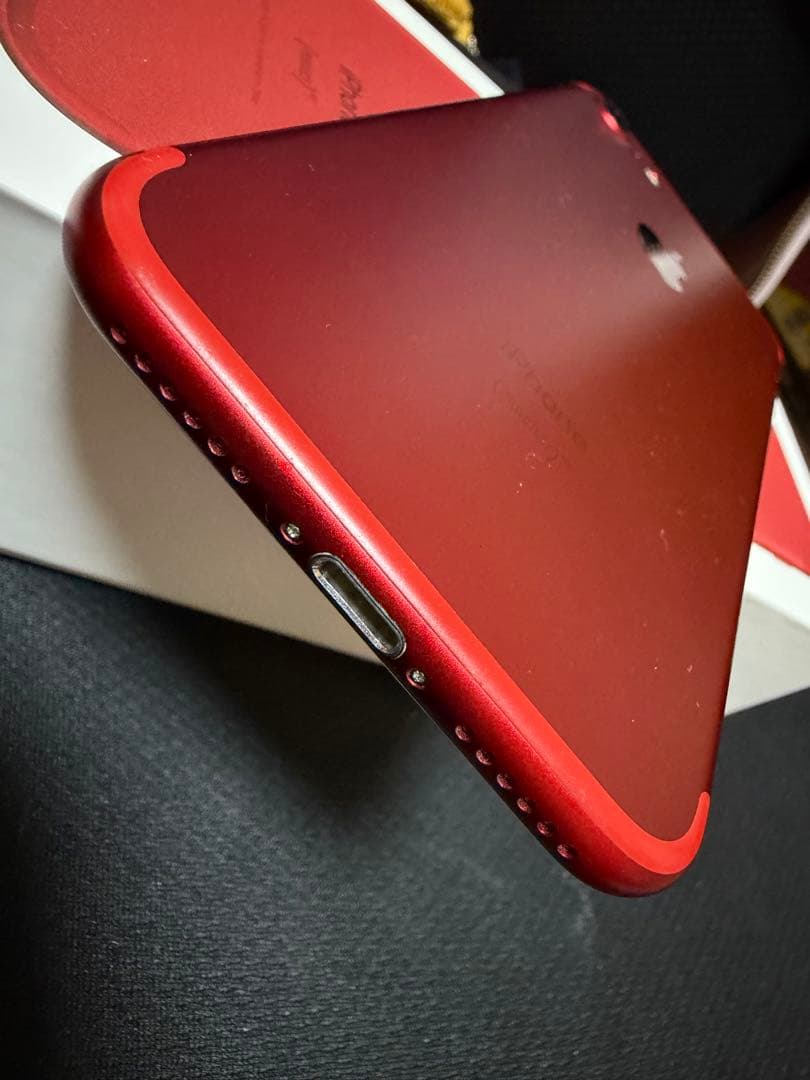 Apple iPhone 7 (赤) 箱付き／SIMロック解除済み