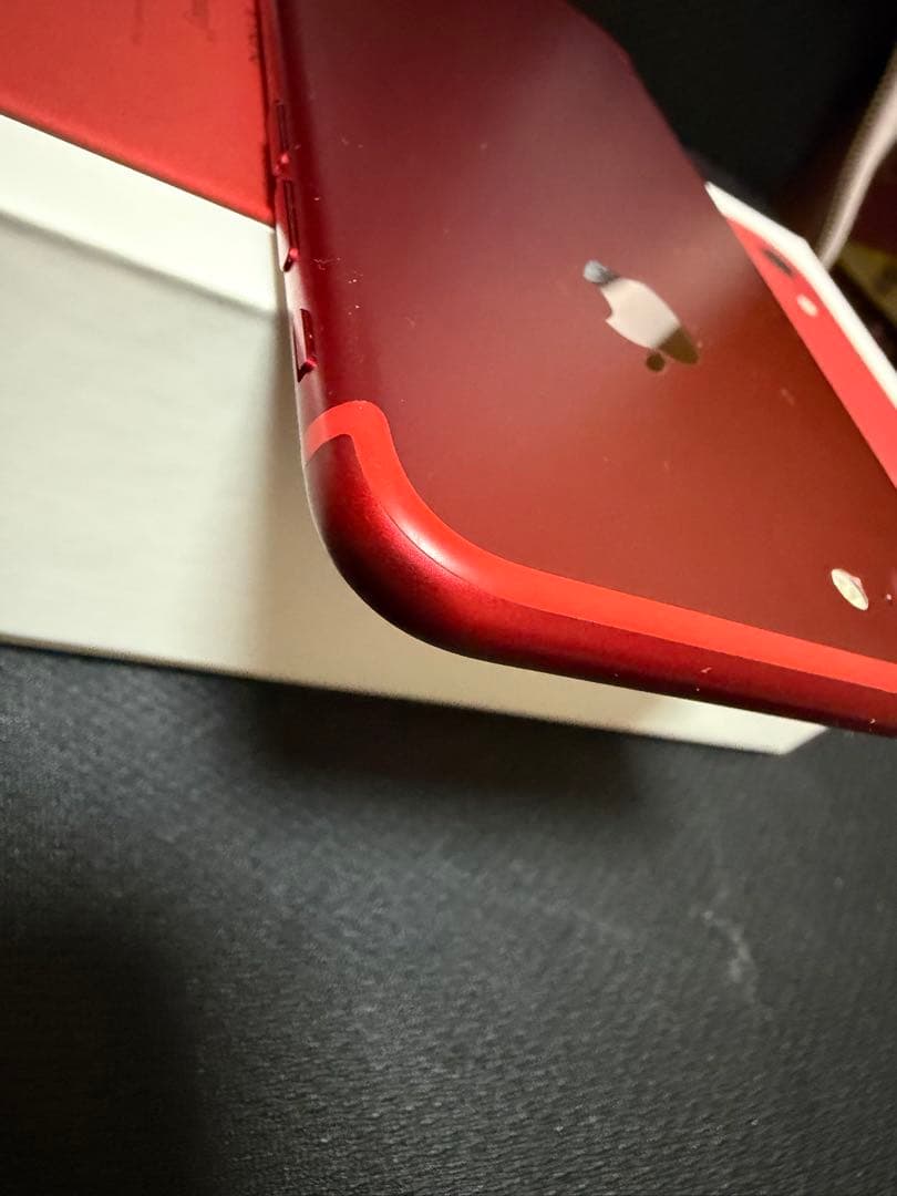 Apple iPhone 7 (赤) 箱付き／SIMロック解除済み