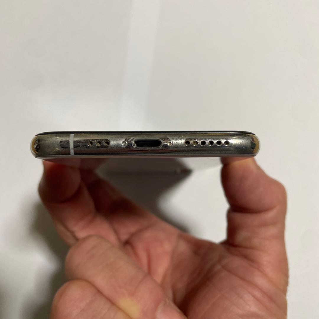 Apple iPhone Xsシルバー 64G SIMロックなし
