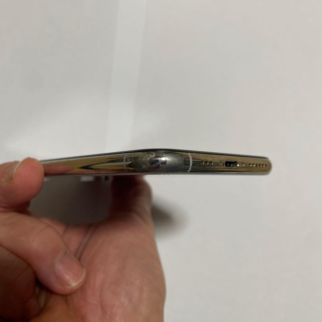 Apple iPhone Xsシルバー 64G SIMロックなし