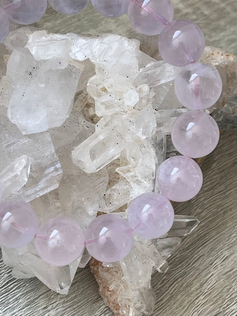 天然石ブレスレット☆ラベンダーピンクローズクォーツ１２ｍｍ☆上品なカラー！
