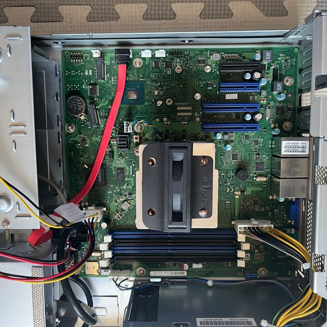 富士通 PRIMERGY TX1320 M4