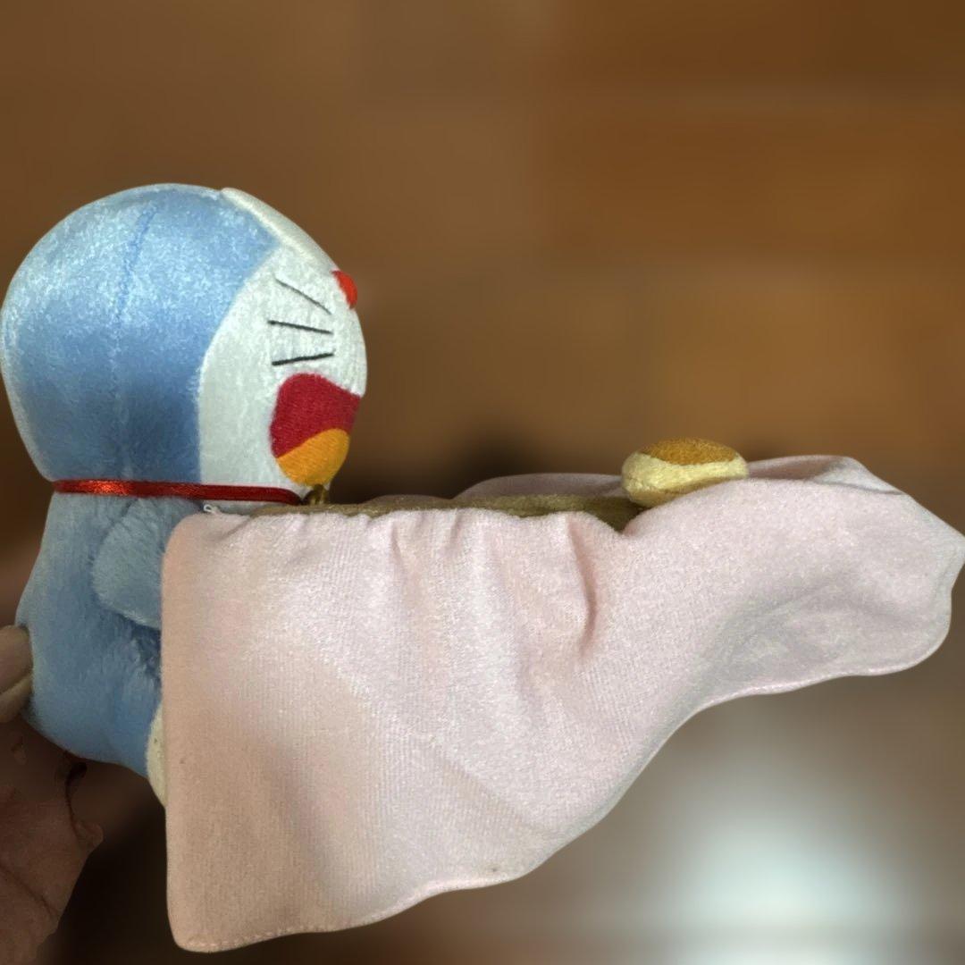 ドラえもん ぬいぐるみ ポケット付き