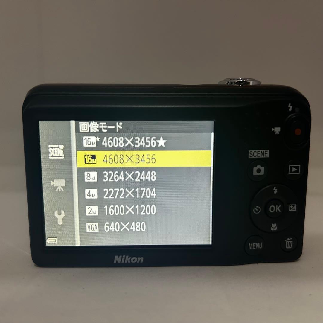 美品　Nikon COOLPIX A10 レッド デジカメ オールドコンデジ