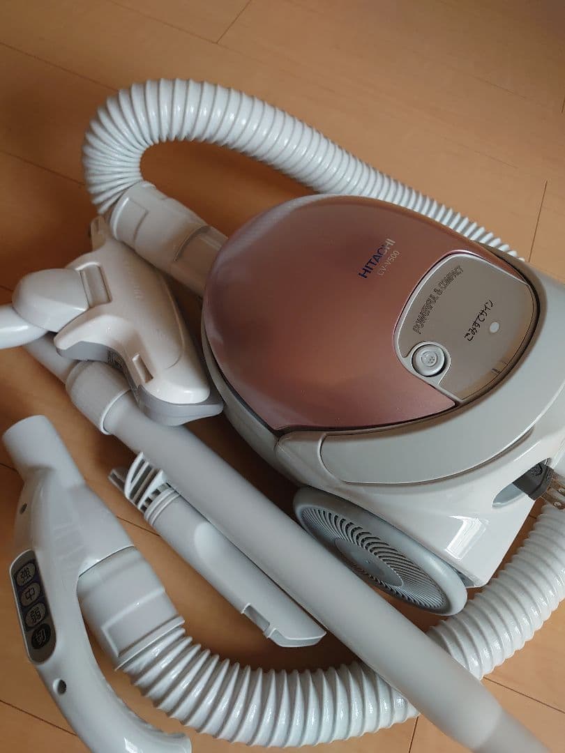 HITACHI 紙パック掃除機　CV-V500