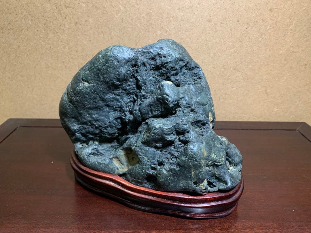 水石 鑑賞石 盆石 千軒石 近景山形石 ウブ石 蒼黒石 小品石 添配 添景 盆栽