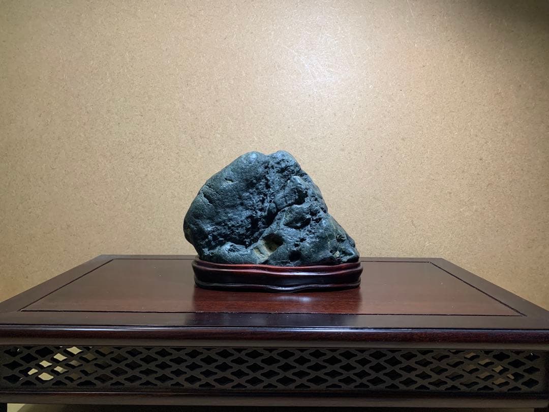 水石 鑑賞石 盆石 千軒石 近景山形石 ウブ石 蒼黒石 小品石 添配 添景 盆栽