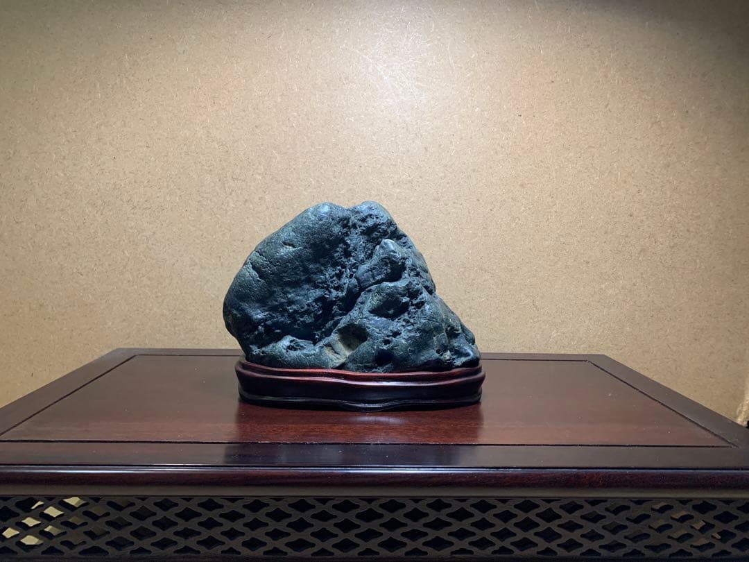 水石 鑑賞石 盆石 千軒石 近景山形石 ウブ石 蒼黒石 小品石 添配 添景 盆栽