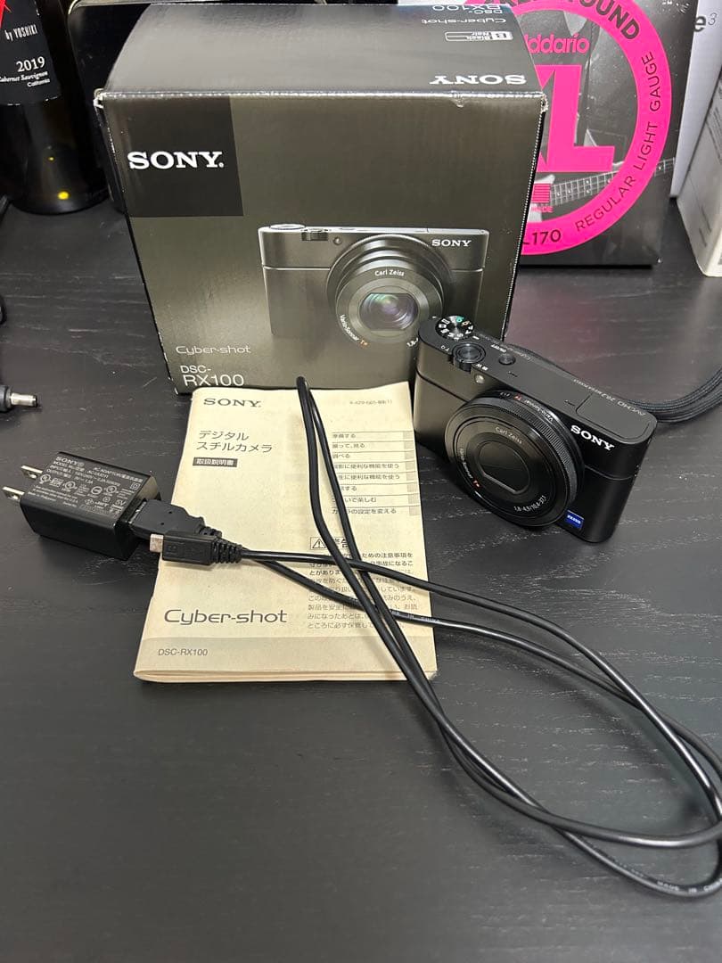 【超美品】SONY Cyber-Shot DSC-RX100 デジカメ