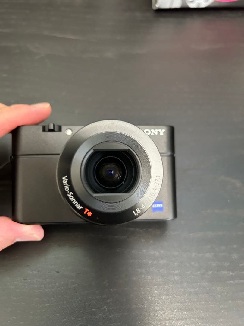 【超美品】SONY Cyber-Shot DSC-RX100 デジカメ