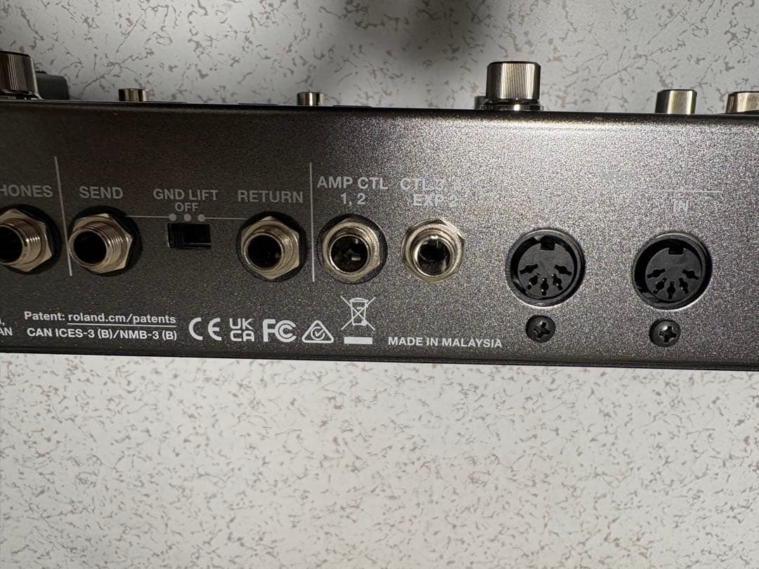 【値下げしました】BOSS GX-100 純正アダプター、ケース付き