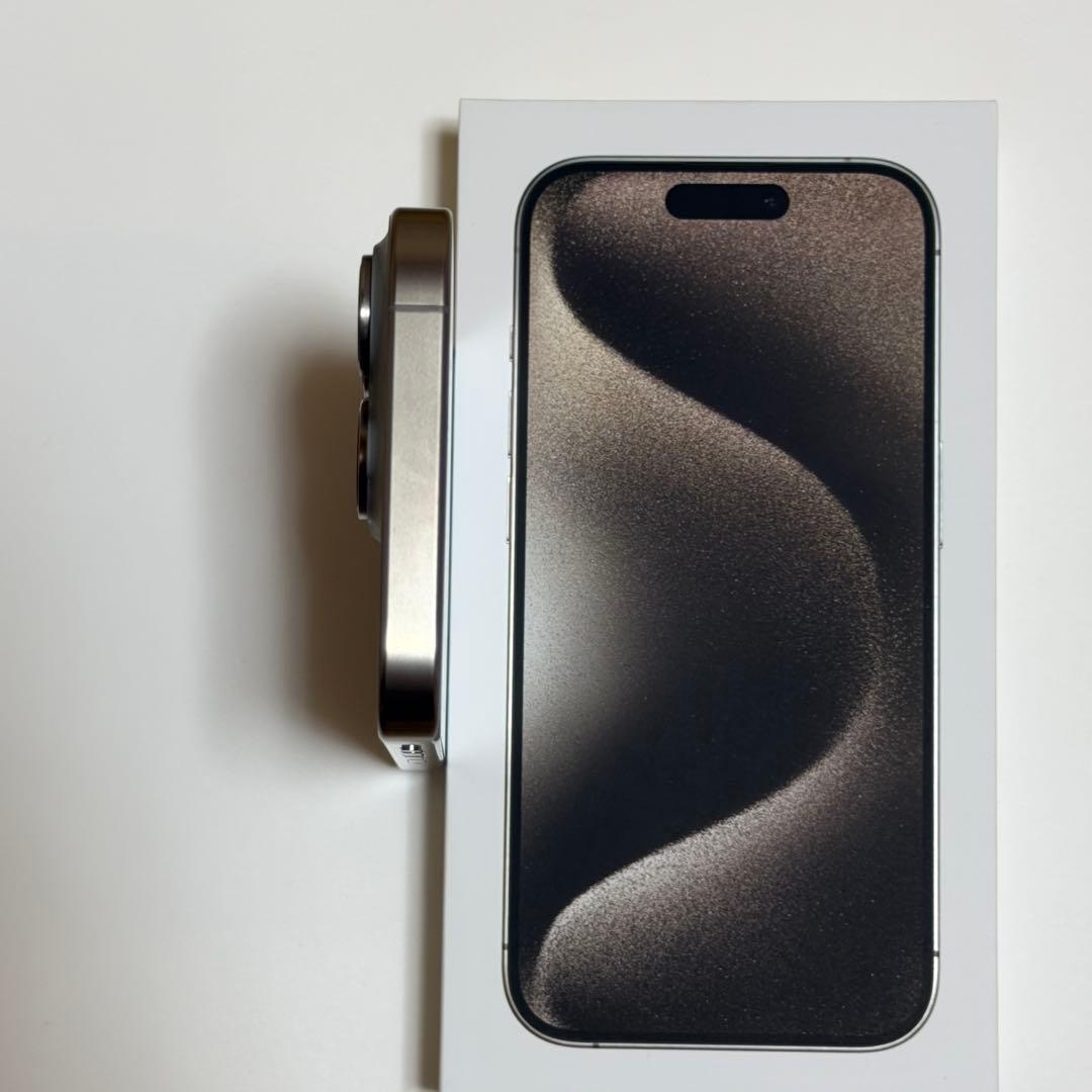 iPhone 15pro 256GB 本体