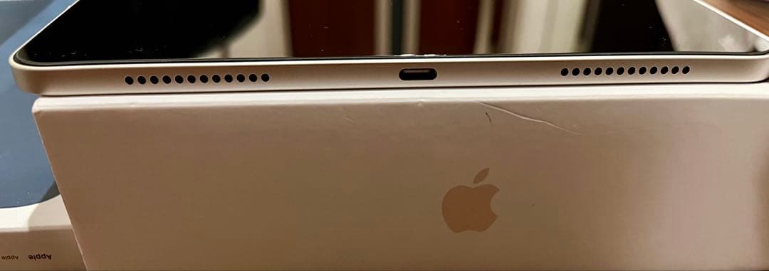 Apple iPad Air 第5世代　64GB スターライト