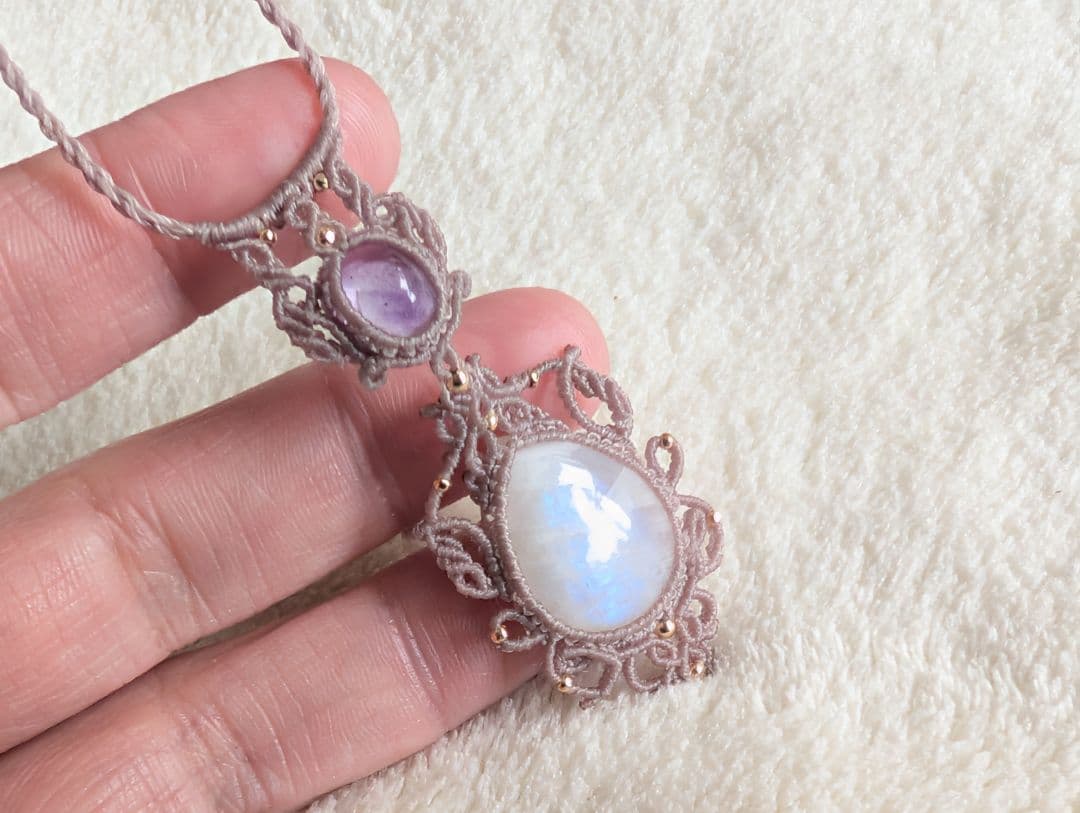 マクラメネックレス レインボームーンストーン/アメジスト