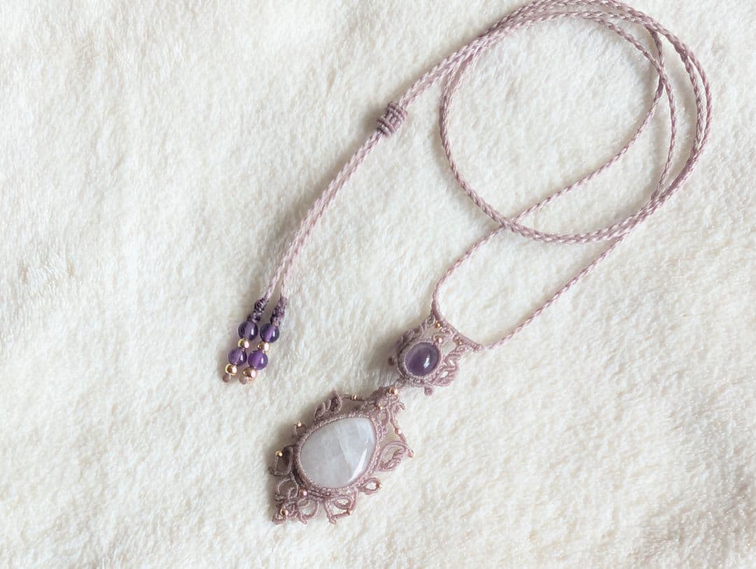 マクラメネックレス レインボームーンストーン/アメジスト