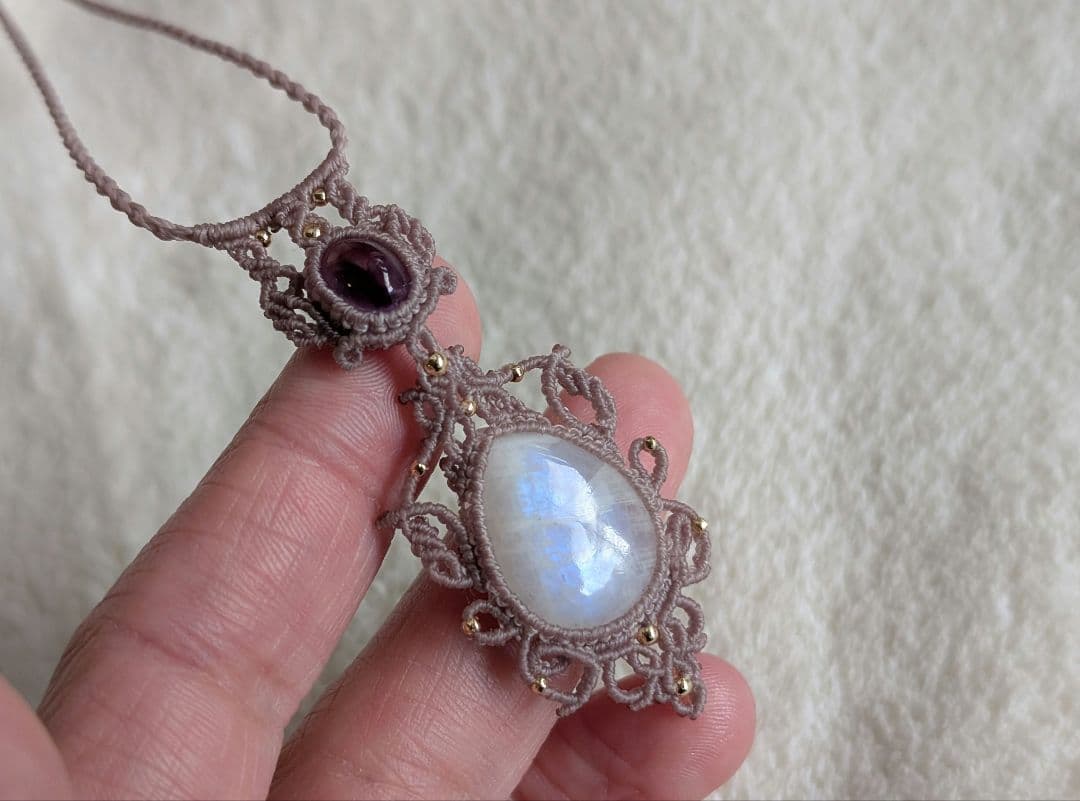 マクラメネックレス レインボームーンストーン/アメジスト