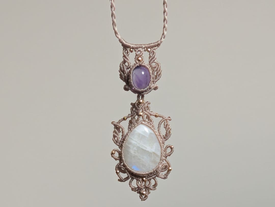 マクラメネックレス レインボームーンストーン/アメジスト