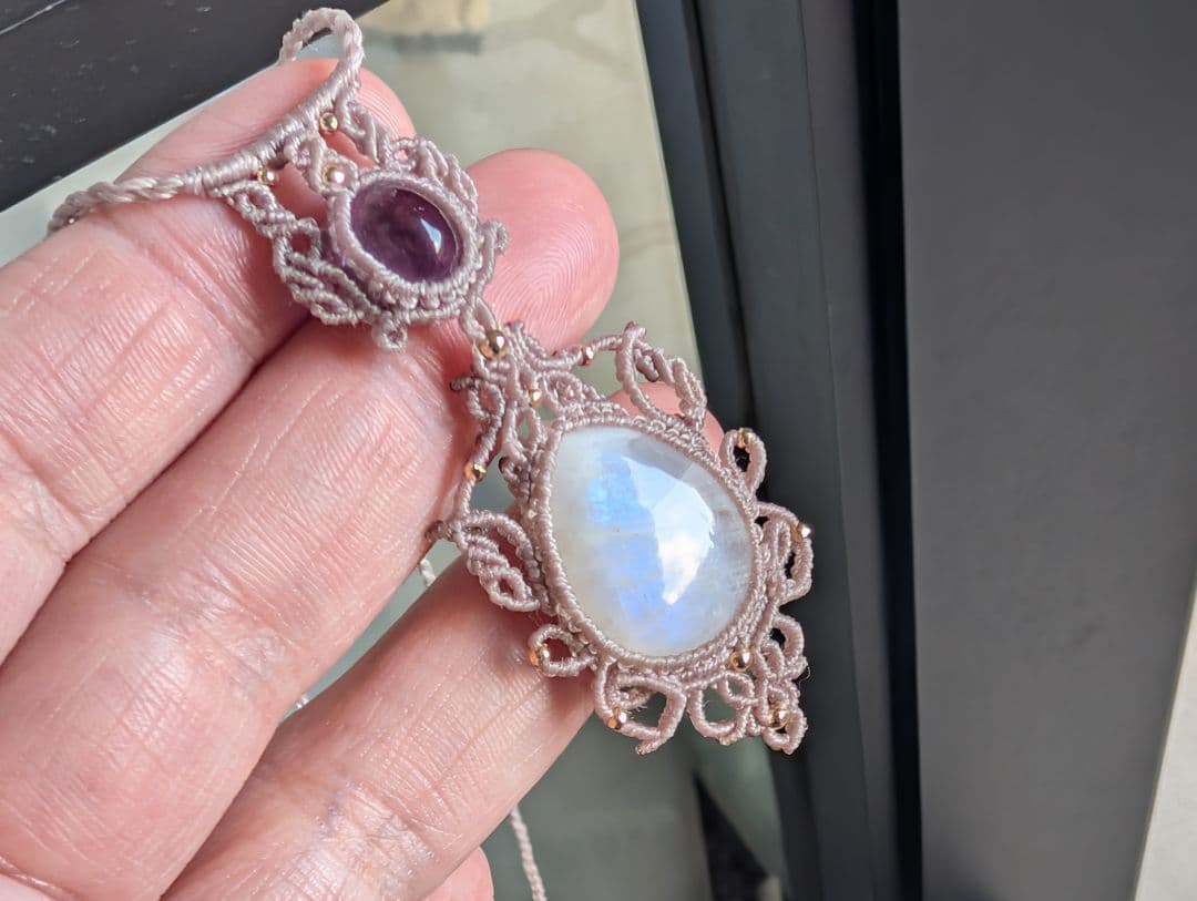 マクラメネックレス レインボームーンストーン/アメジスト