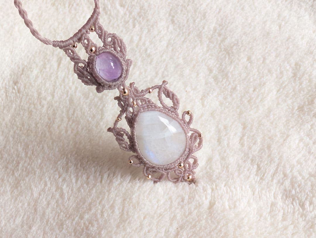 マクラメネックレス レインボームーンストーン/アメジスト