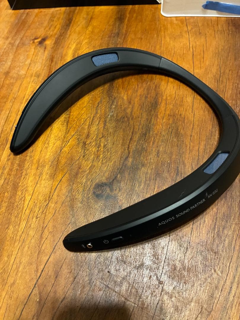 SHARP ウェアラブルネックスピーカー　AN-SS2-B　超美品