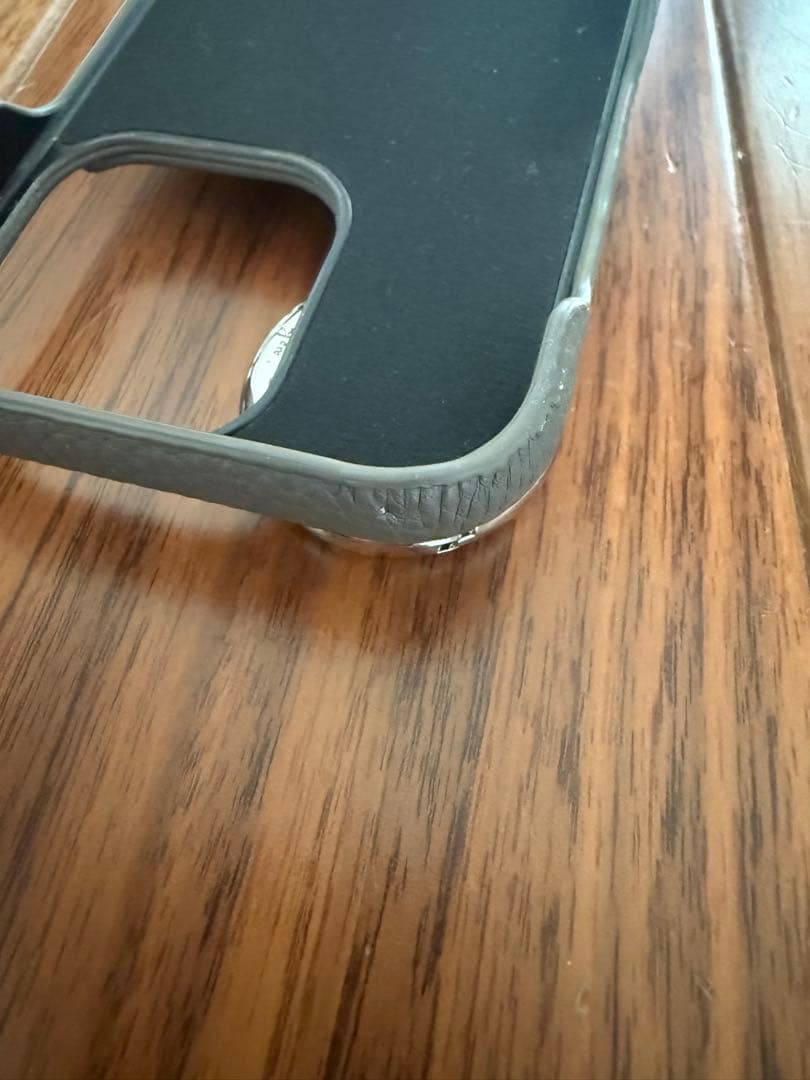 anew エジュー　iPhone16pro グレー　スマホケース　ショルダー