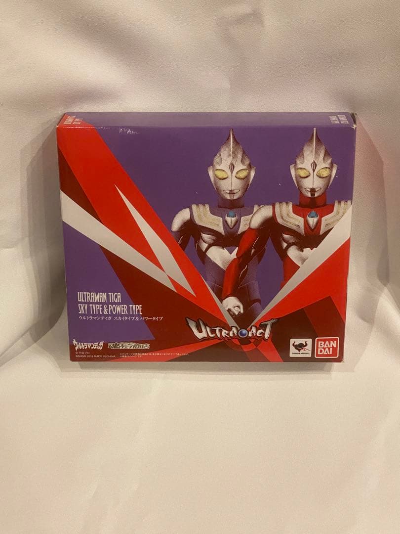 ULTRA-ACT ウルトラマンティガ スカイタイプ＆パワータイプ