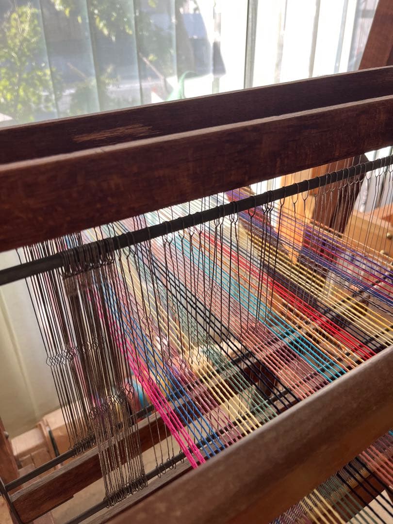 足踏み織り機　木製手織り機　縦糸付き