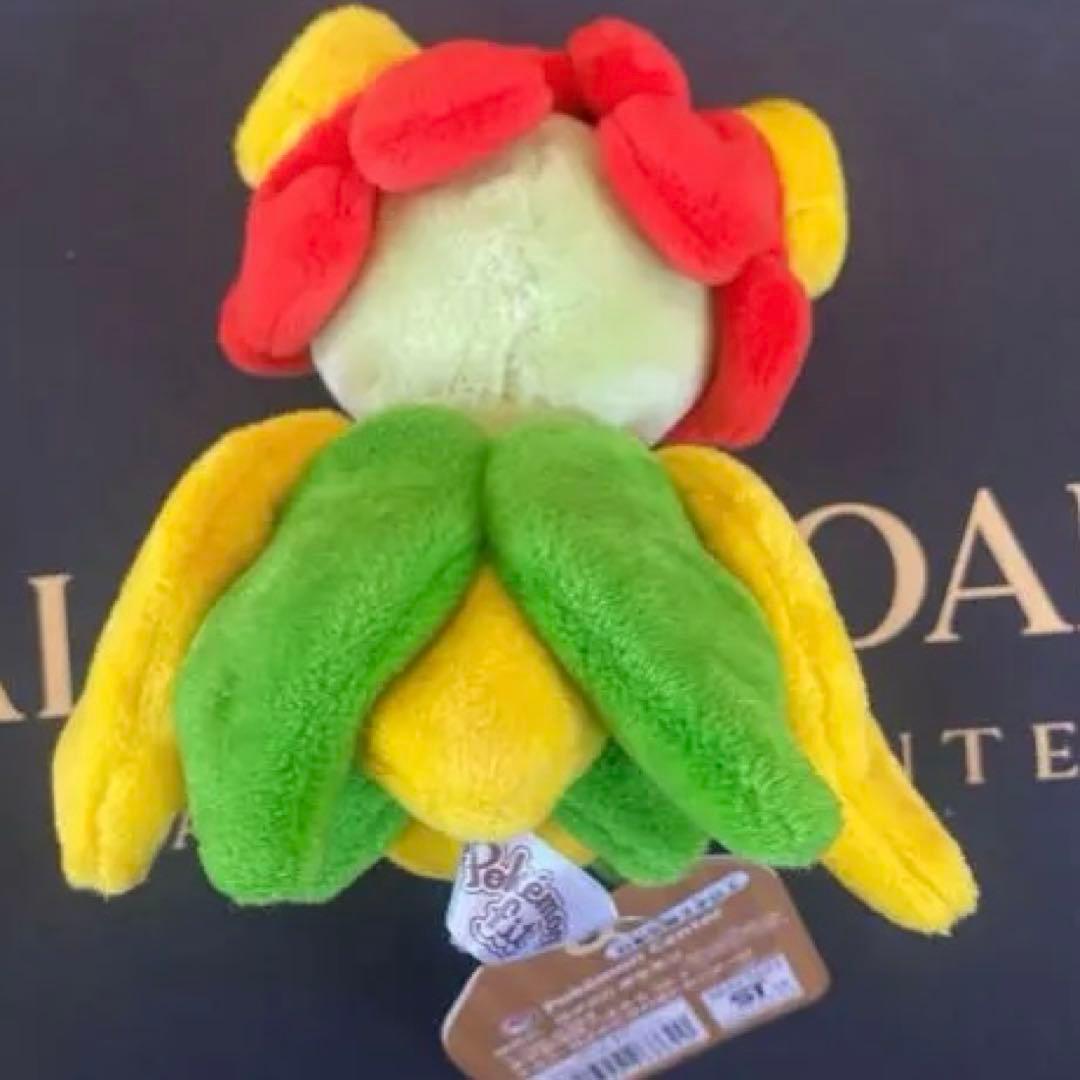 ポケモン　fit ぬいぐるみ　ナゾノクサ　クサイハナ　ラフレシア　キレイハナ
