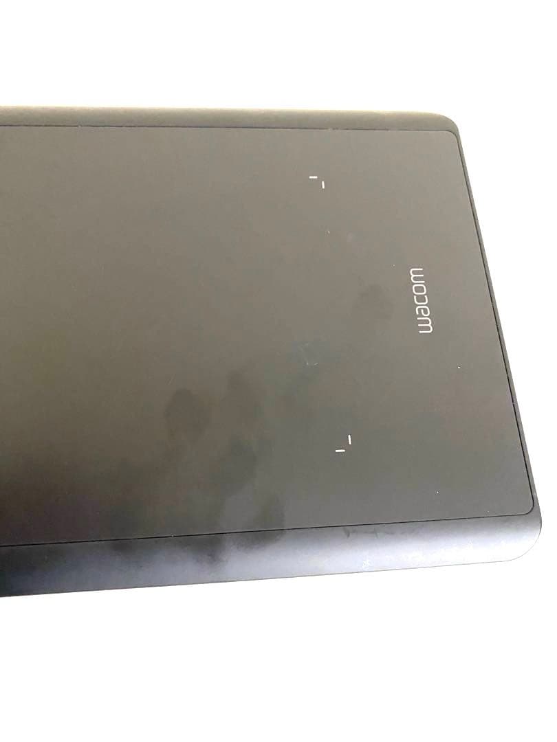 Wacom (ワコム)Intuos Pro Small PTH460