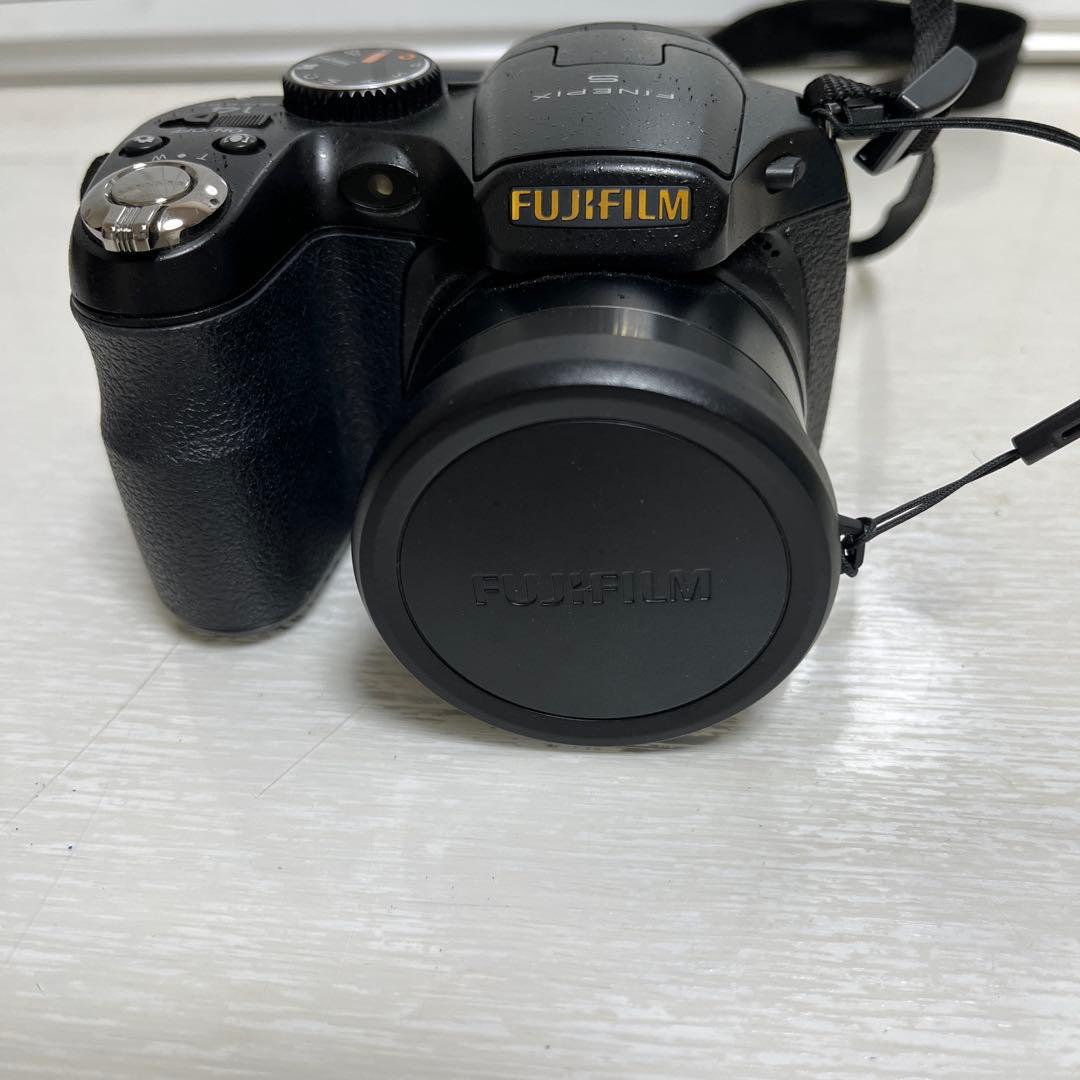 デジタルカメラ FUJIFILM FinePix S2800HD