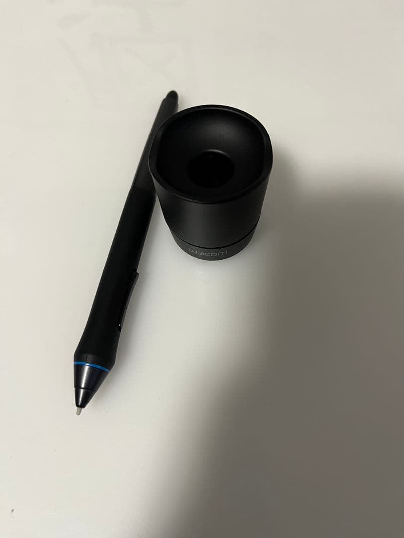 Wacom 液晶ペンタブレット Cintiq24HD DTK-2400