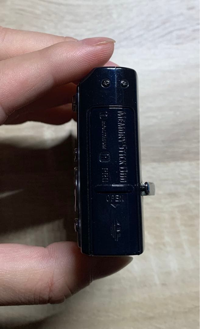 SONY Cyber-shot DSC-T30/ソニー/ デジタルカメラ