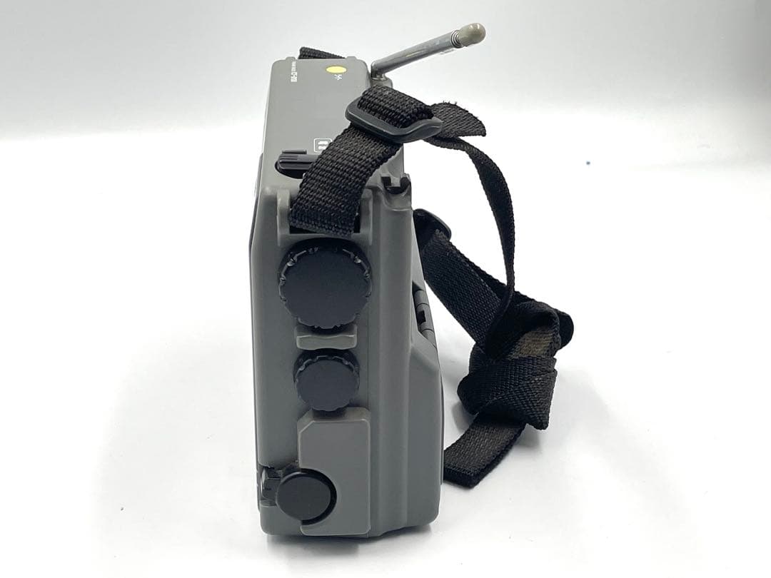 SONY ICF-B100 防災　FM/AMラジオ　MADE IN JAPAN