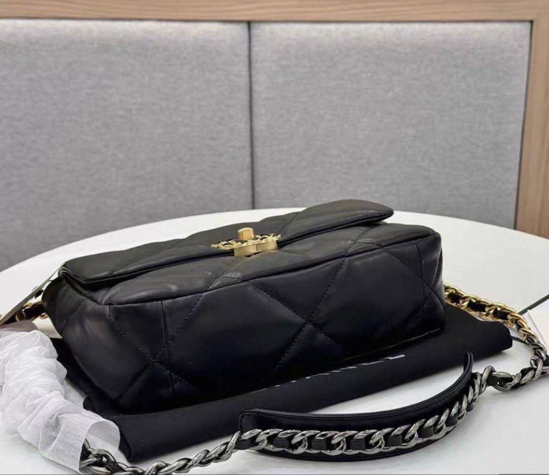 CHANEL 19bag キルティングショルダーバッグ