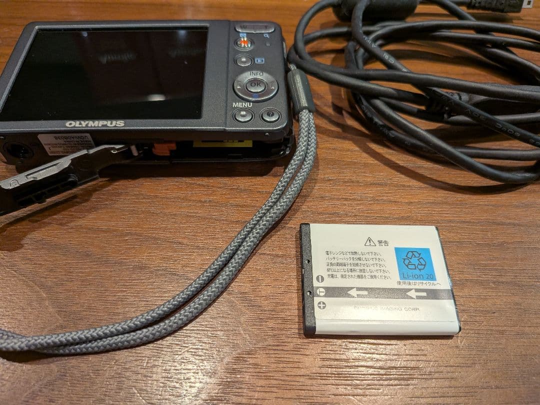【動作良好】オリンパスOLYMPUS VG-120デジタルカメラ14メガピクセル
