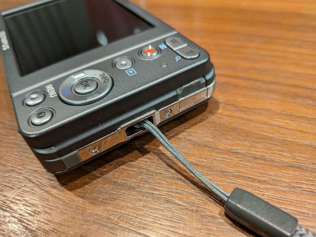 【動作良好】オリンパスOLYMPUS VG-120デジタルカメラ14メガピクセル