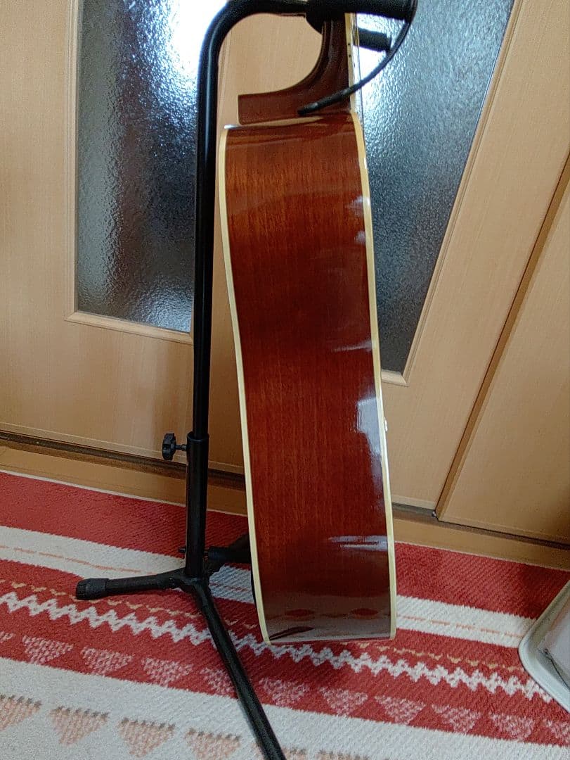 Morris M-511 アコースティックギター　１９８５年製