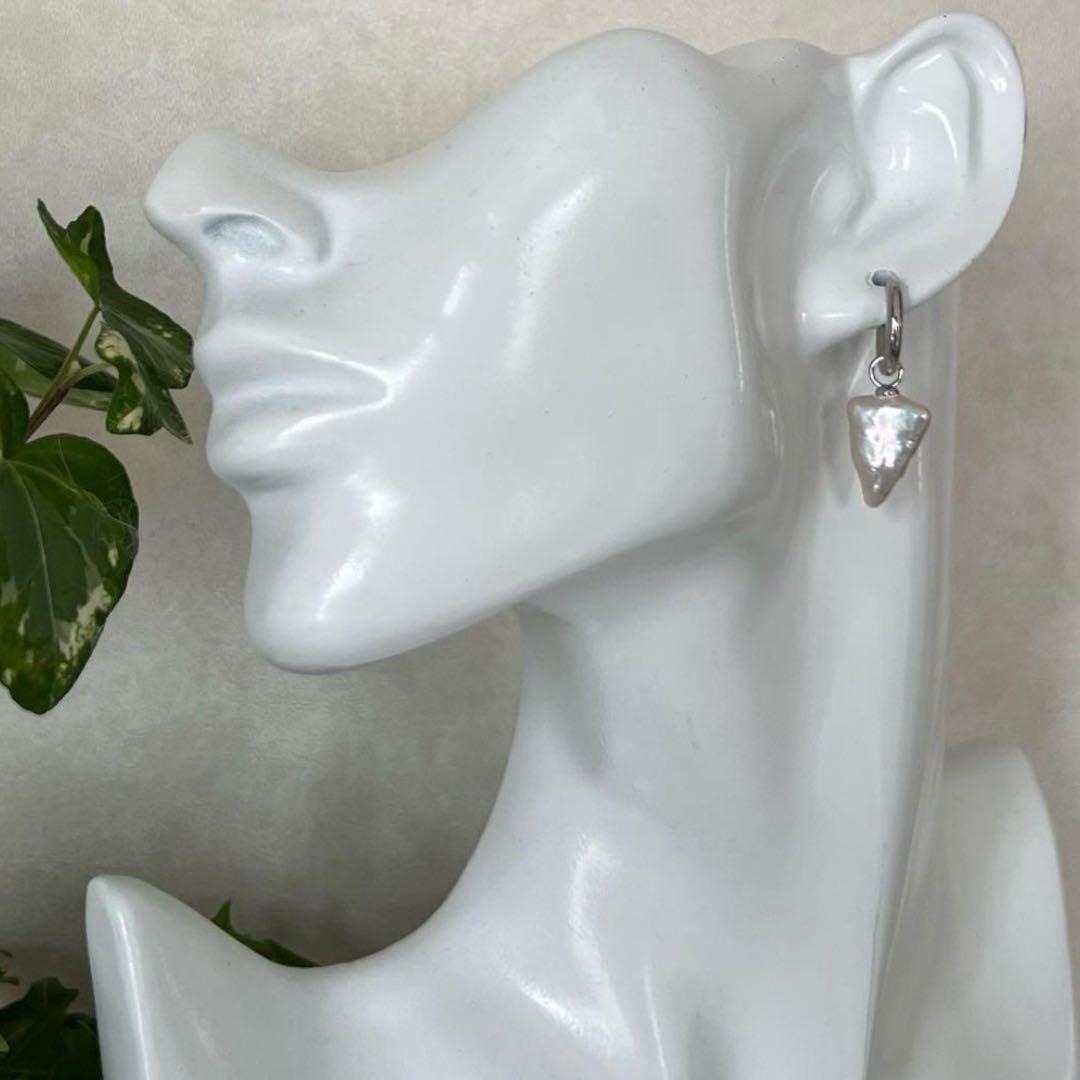 星三日月パールアシンメトリーピアス　三角形パールフープピアス　アコヤパールピアス