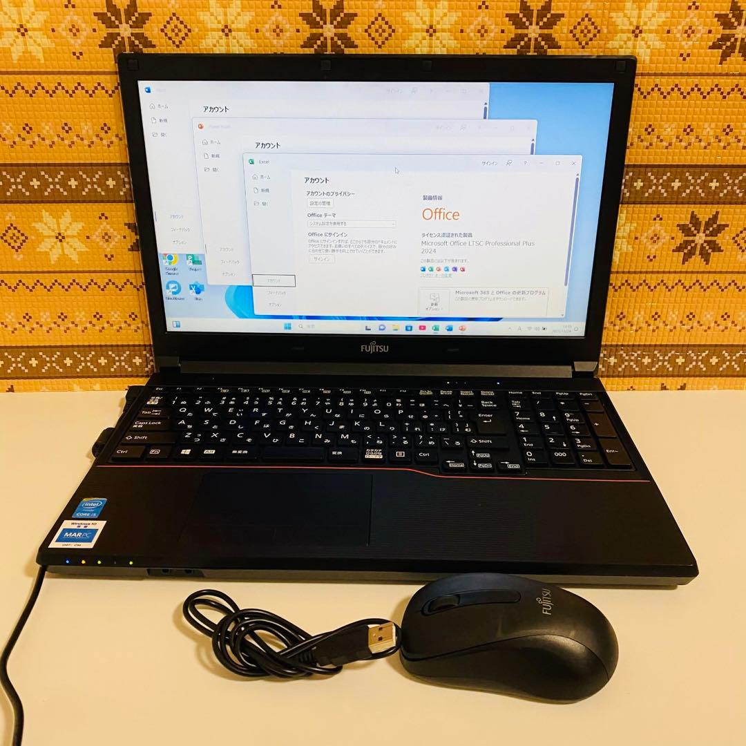 Y937 Fujitsuノートパソコンi5高速SSDサクサク動くWindow11