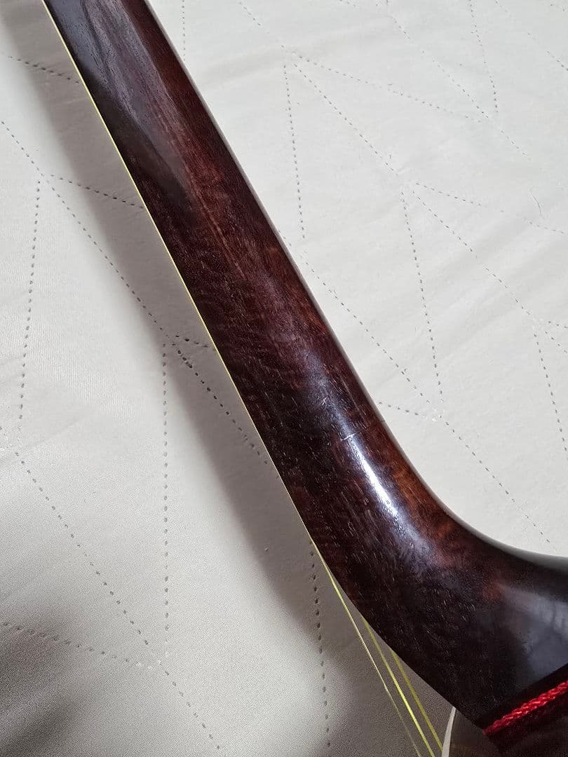 すぐ弾けます！紅木の高級三味線　おまけケース付き　メンテナンス品