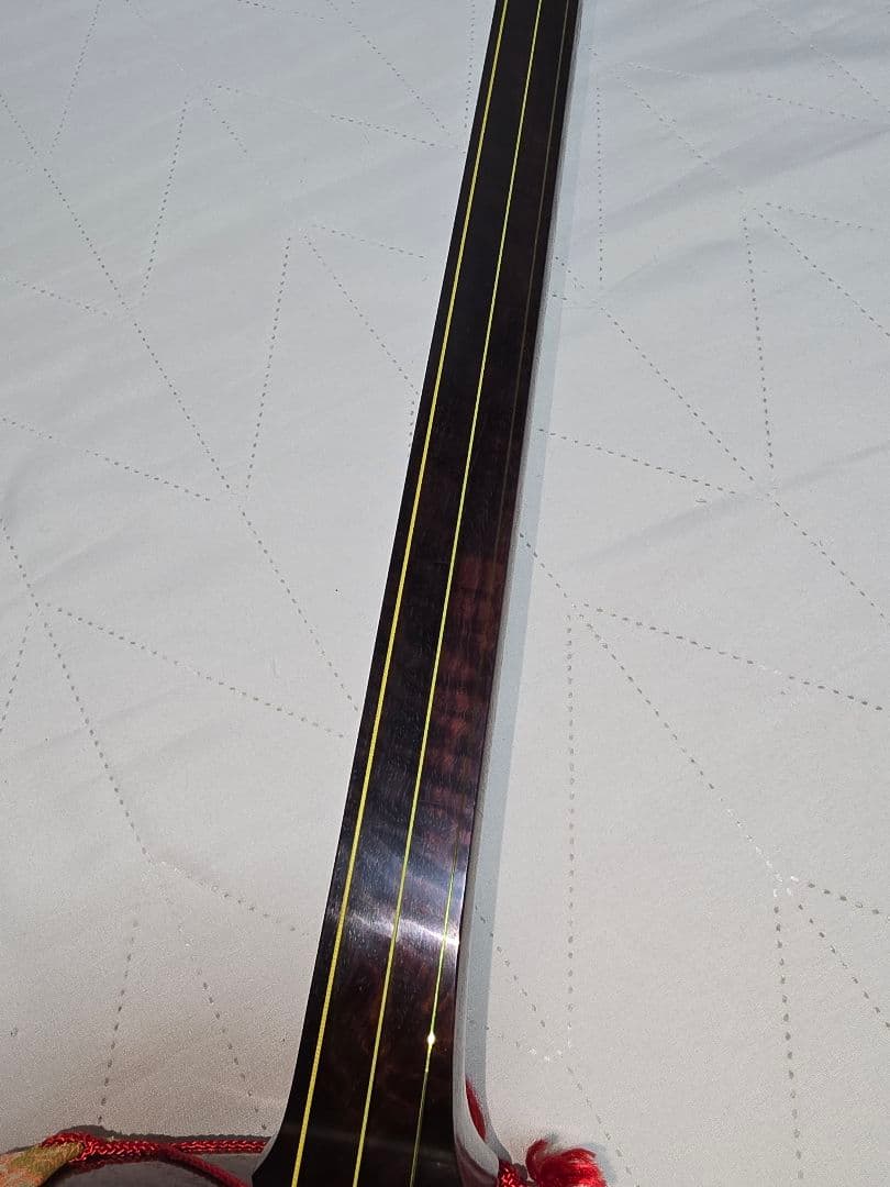 すぐ弾けます！紅木の高級三味線　おまけケース付き　メンテナンス品