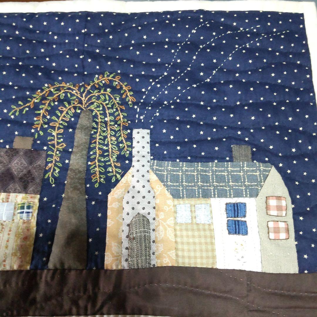 45 夜のハウスの街並み パッチワーク ネコポス120×33