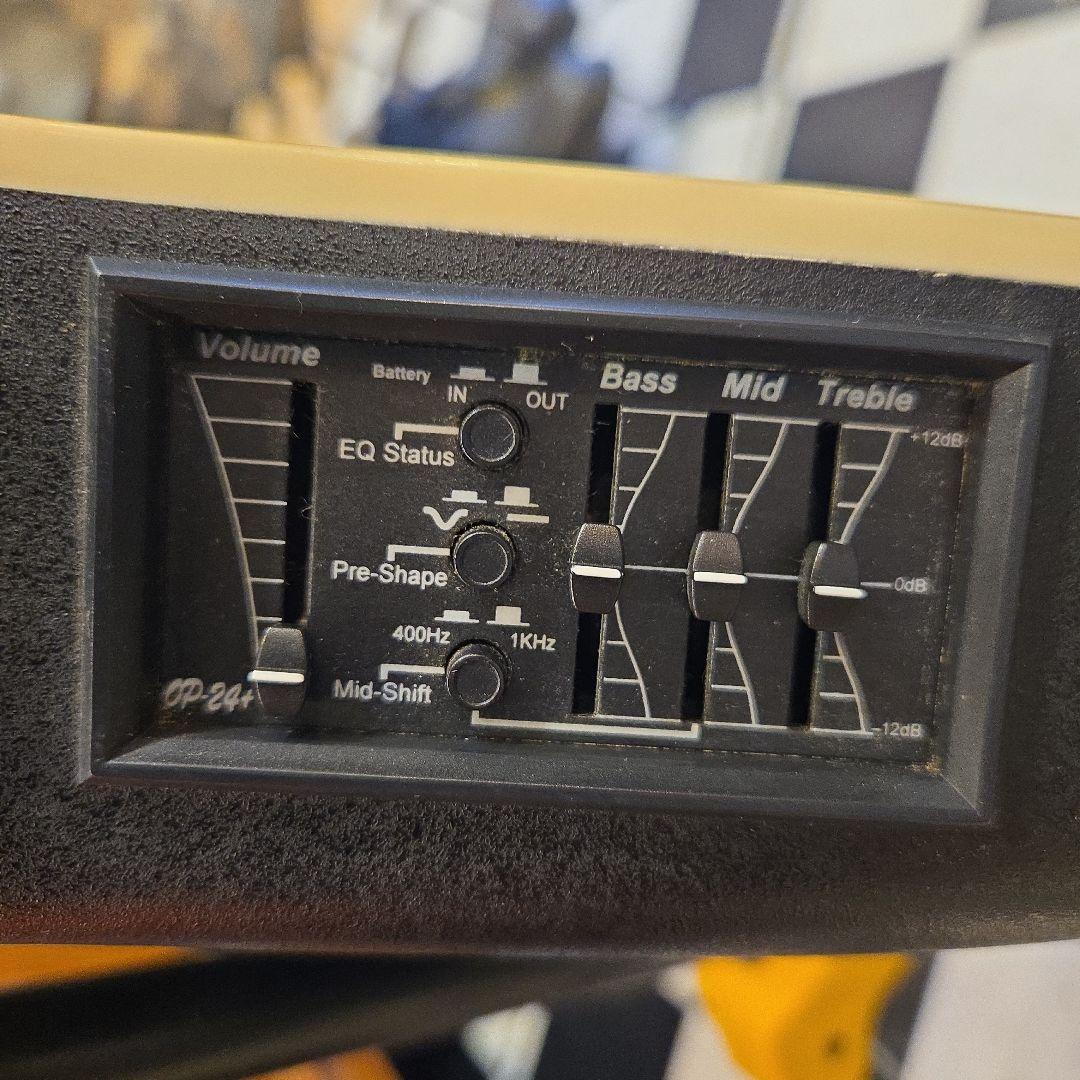 Ovation Celebrity Deluxe CS257 オベーション