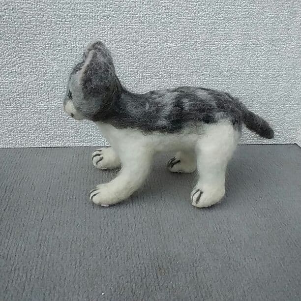 羊毛フェルト子猫